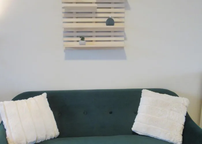 Housing - Prismen 4*