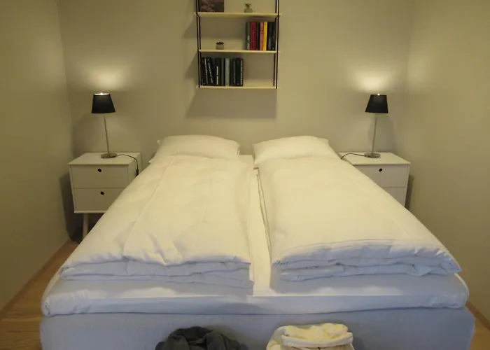 Housing - Prismen 4*